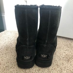 Black Ugg boots